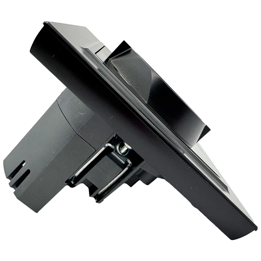 Розетка 1-я с/з с шторками с USB и TYPE C (5В, 2.1А) чёрная матовая